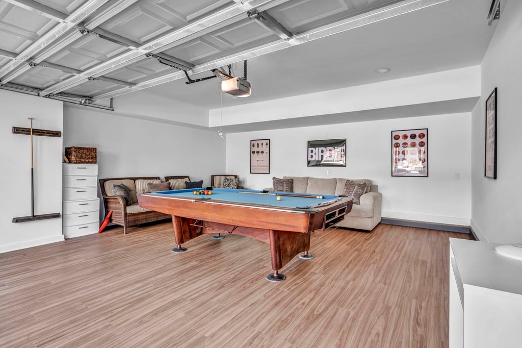 Chatham Manor, 3015 Chatham Avenue, Ohio City, Cleveland: photo 18 of 22